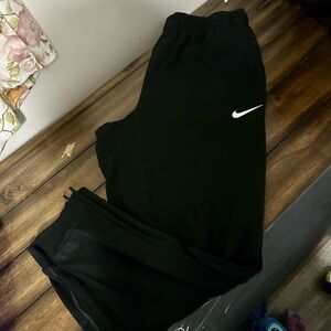 Men’s MM Nike pant